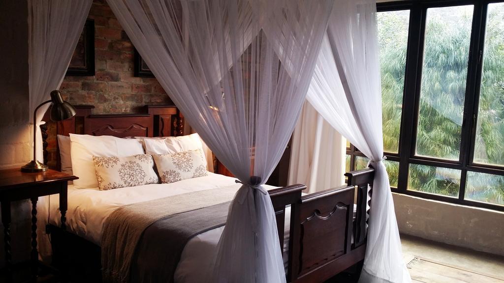 Hornbill House Self Catering Accommodation Hermanus Habitación foto